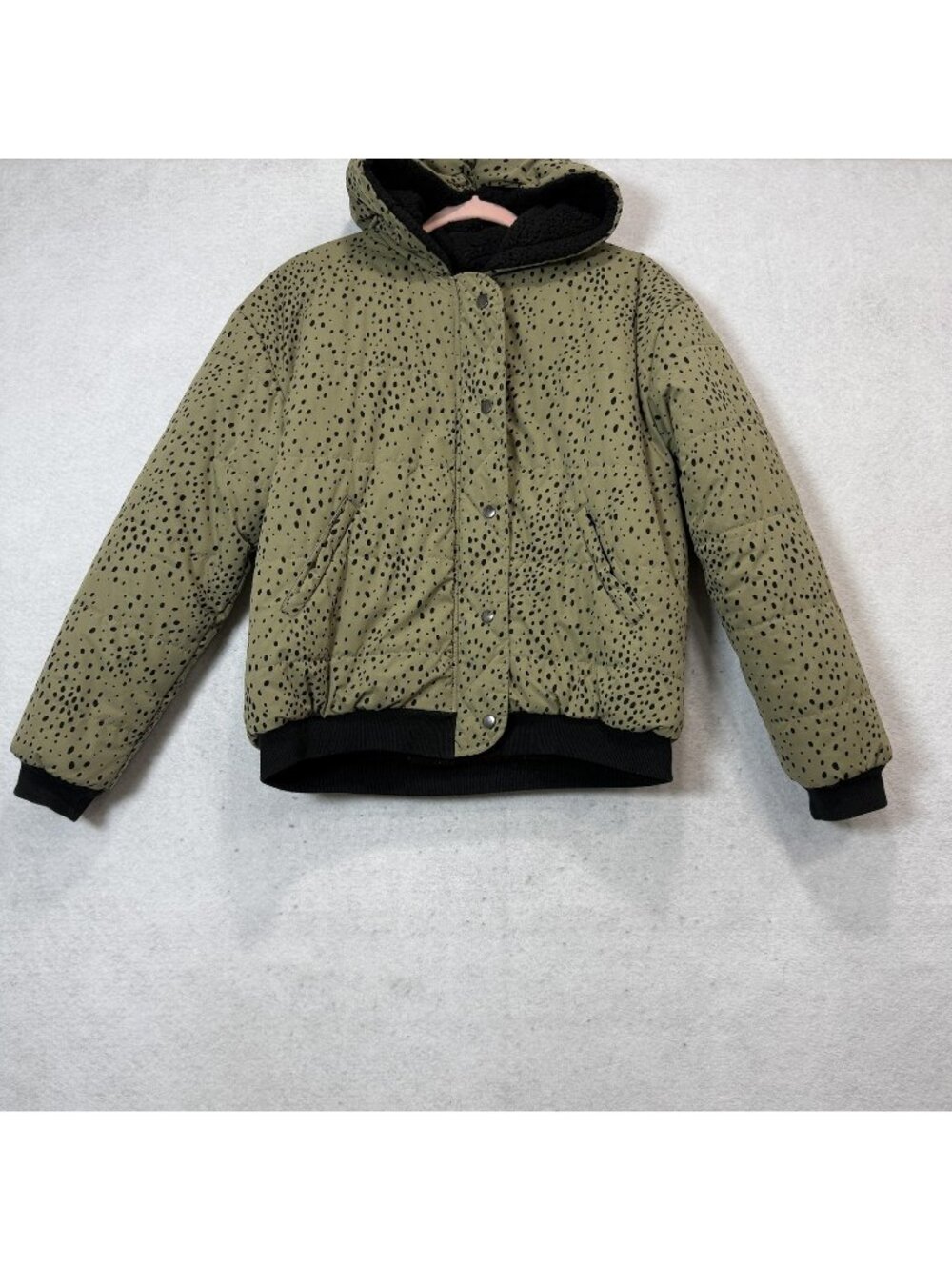 Saltwater Luxe Jacket Womens Medium Green Animal Print Hooded Puffer Sherpa